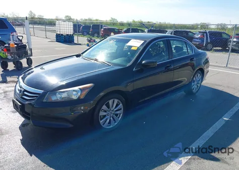 2011 Honda Accord 2.4 Ex-L from USA, damaged, VIN 1HGCP2F83BA014846